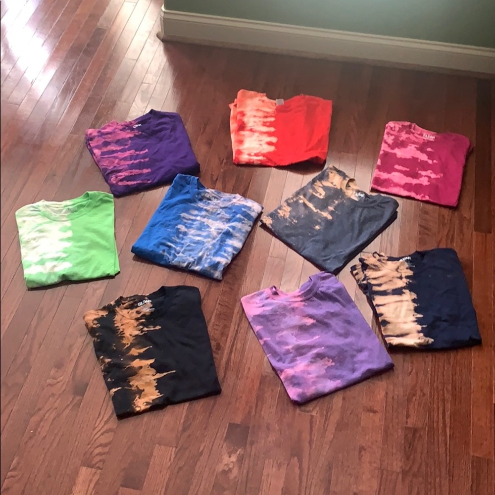 Half bleached tie-dye shirts